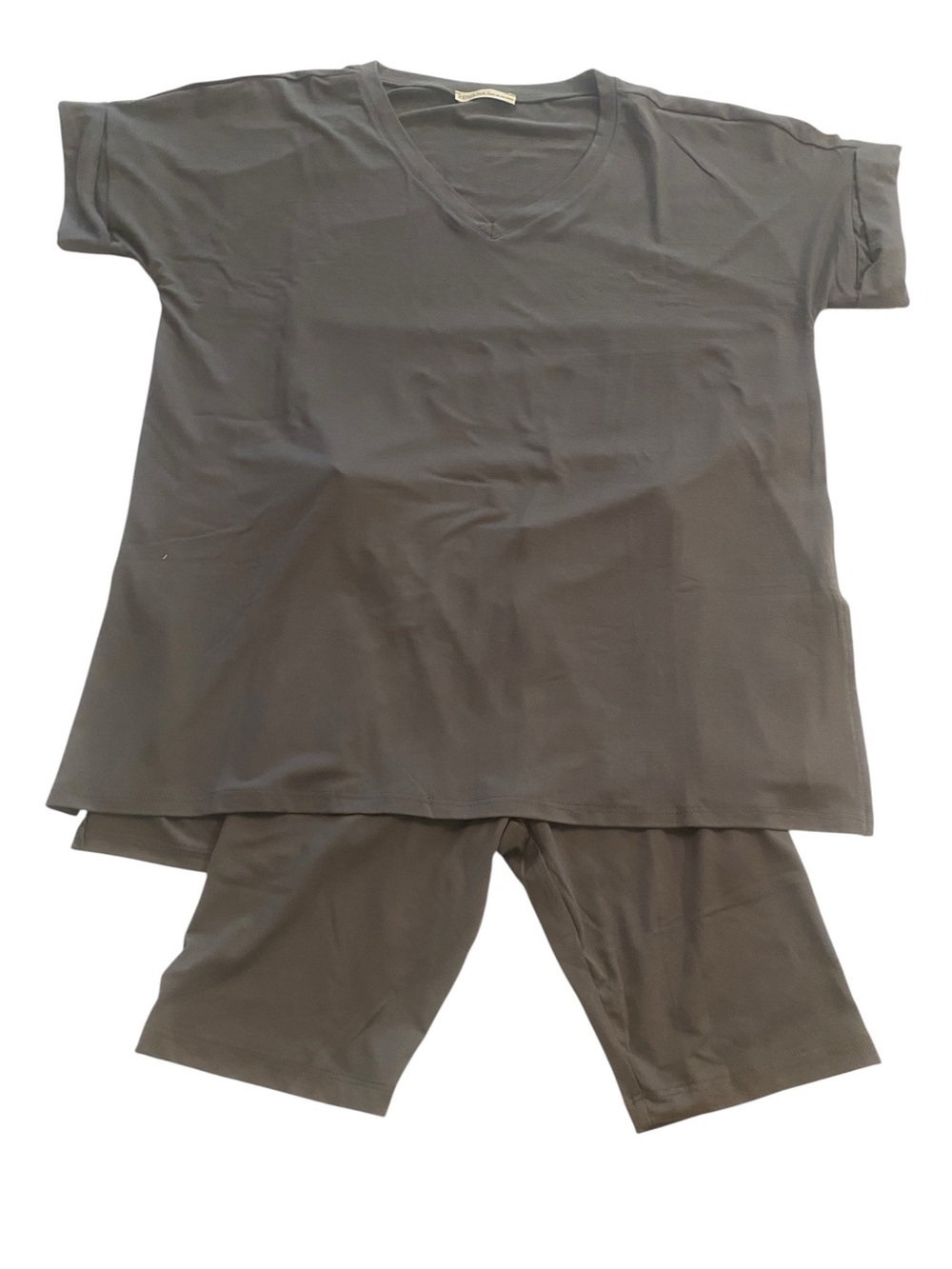 Zenana Women’s Gray V-Neck Top Bike Shorts Set New Size Small Oversized Top